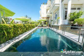 Golden Bell Backpacker Hotel&pool Bar Hoi An