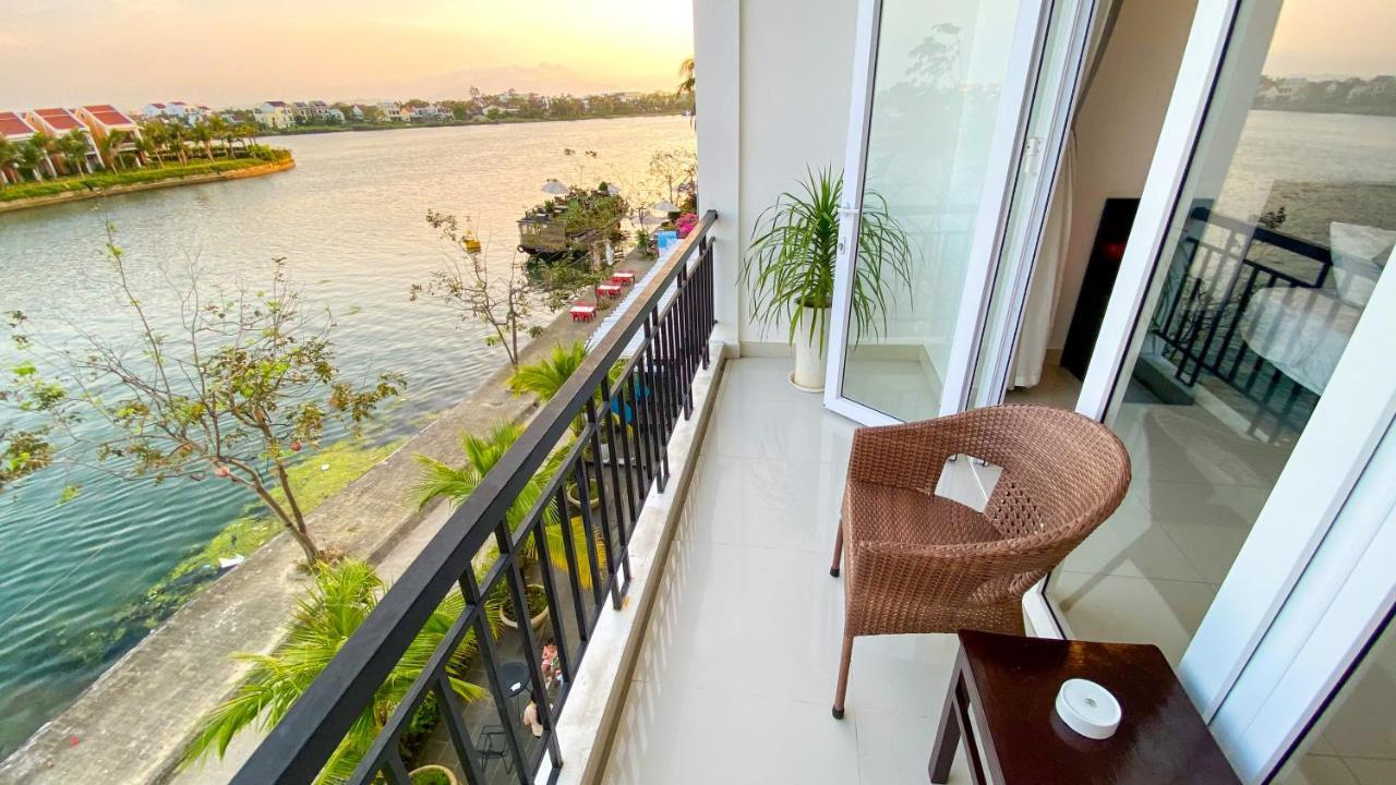 Khách sạn Riverside White House Hội An