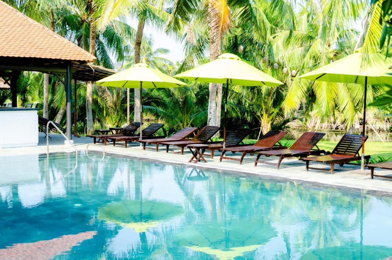 Riverside Bamboo Hotel 4*