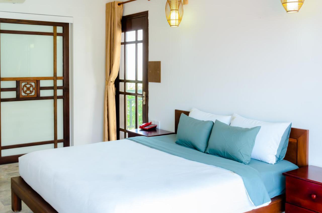 Riverside Bamboo Hotel 4*