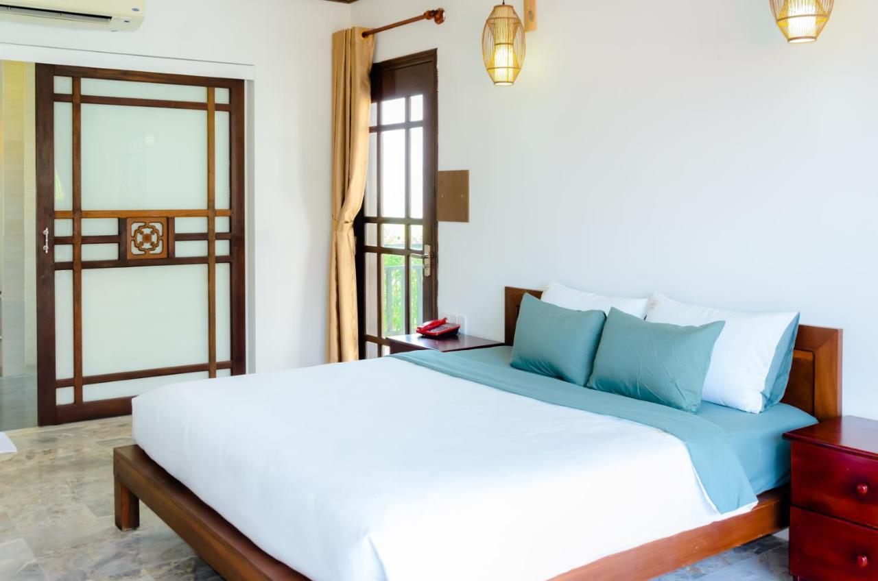 Riverside Bamboo 4*