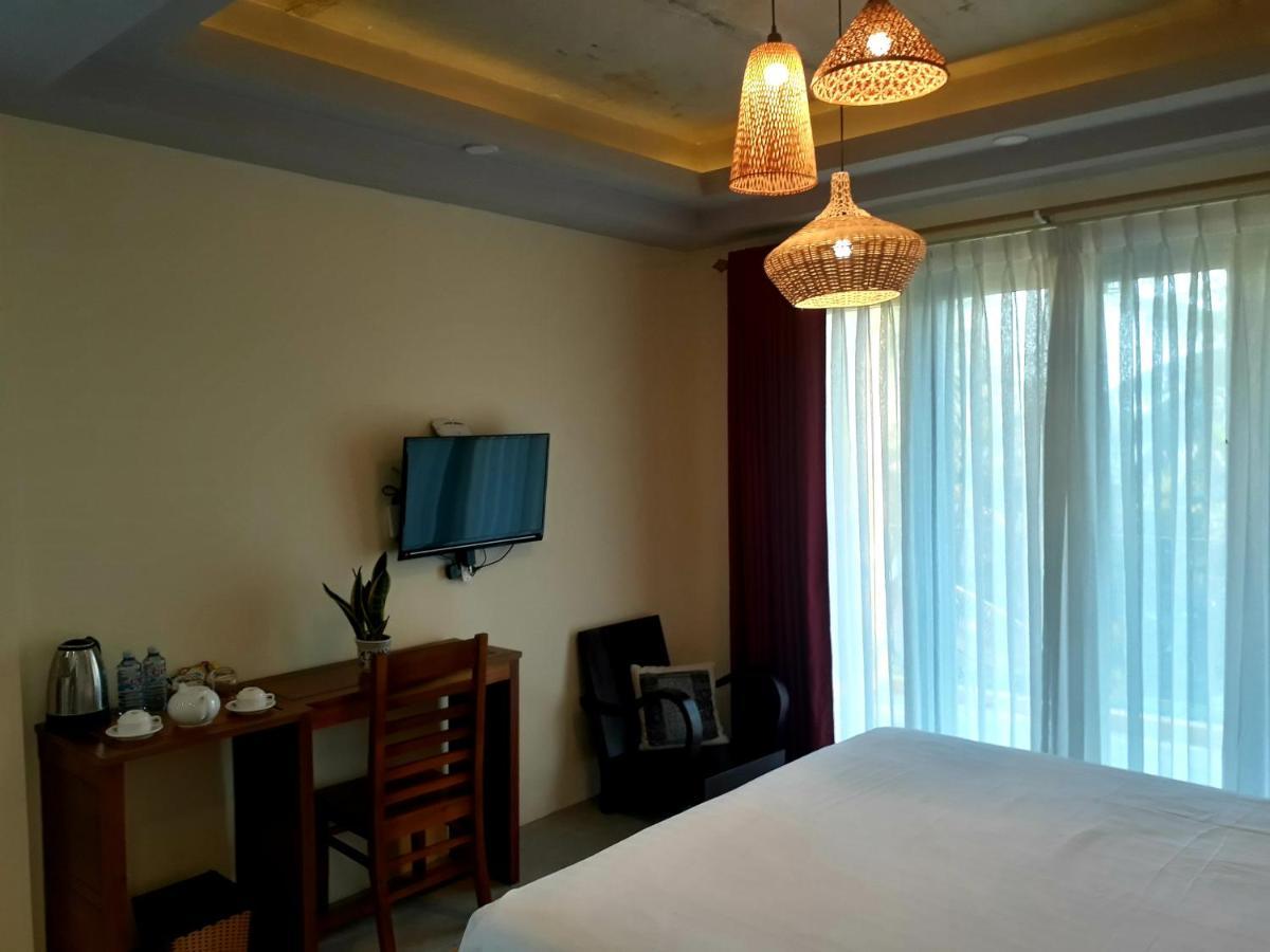 Pink Tulip Hotel