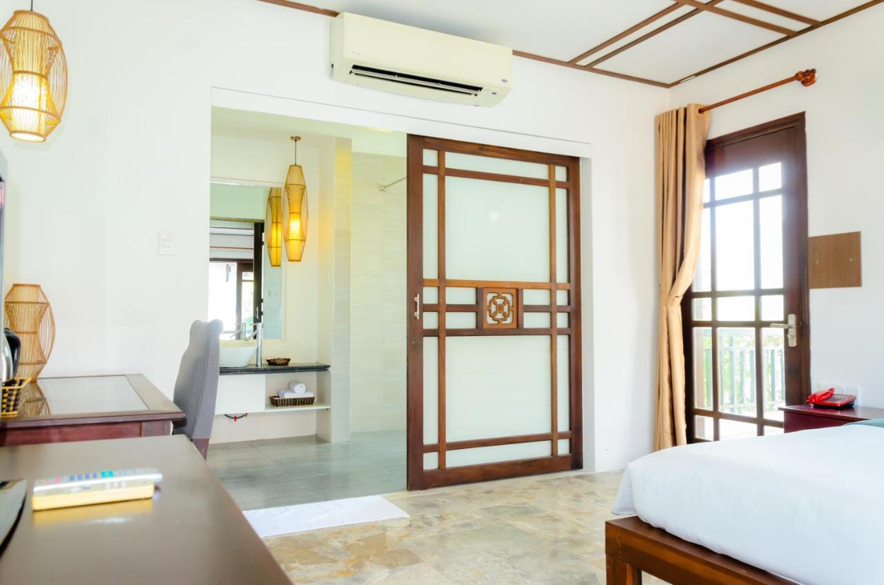 Riverside Bamboo Hotel 4*
