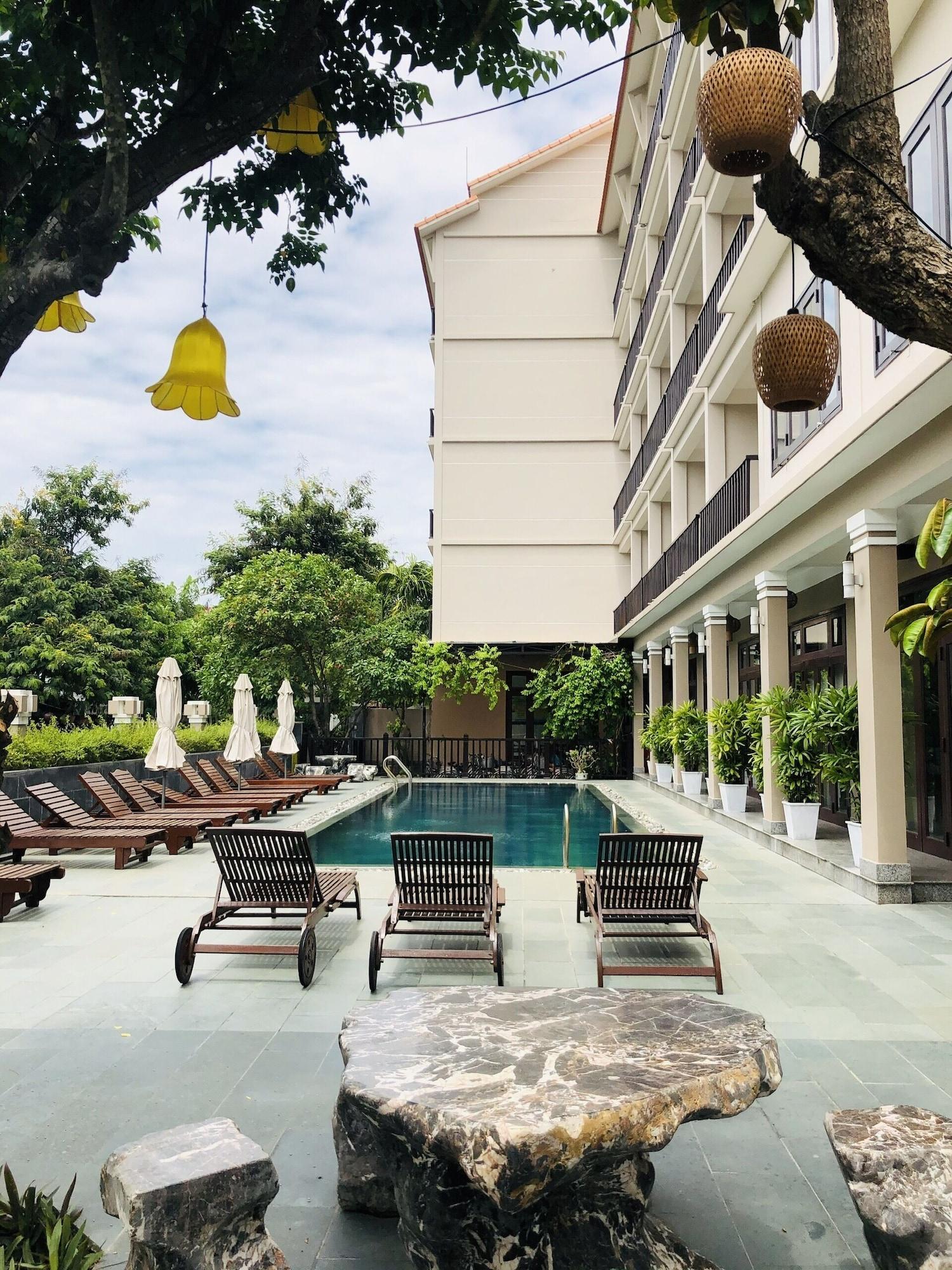 Hotel Sunshine Hoian 3*