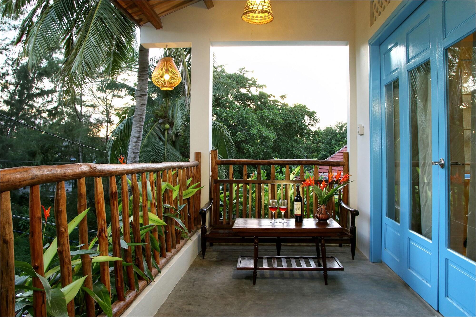Life Beach Hotel Hoi An