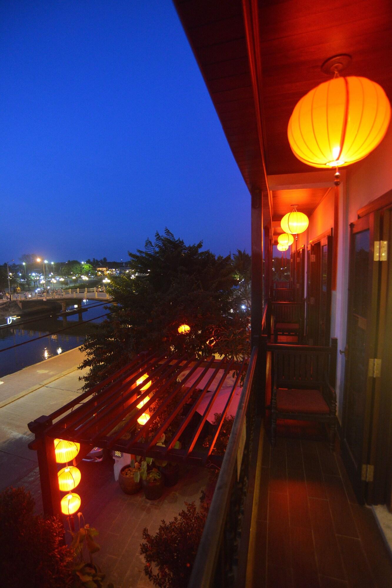 Little . A Boutique & Hotel