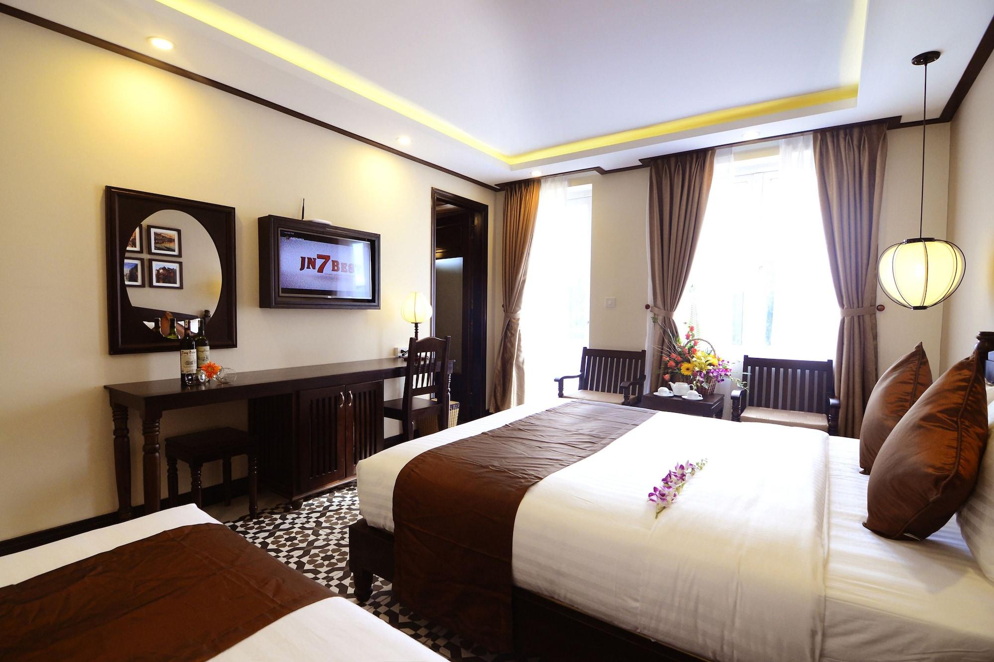 Villa Golden Bell Backpacker Hotel&pool Bar