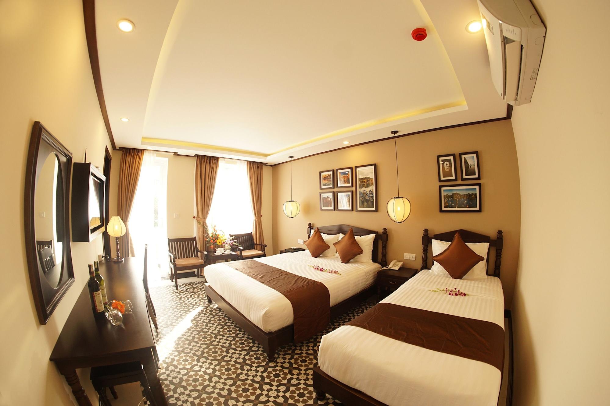 Golden Bell Backpacker Hotel&pool Bar Villa Hoi An