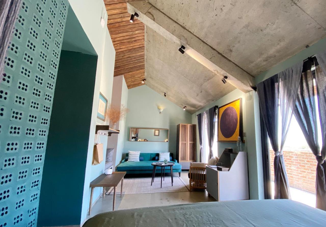 Kaia Gallery Hotel