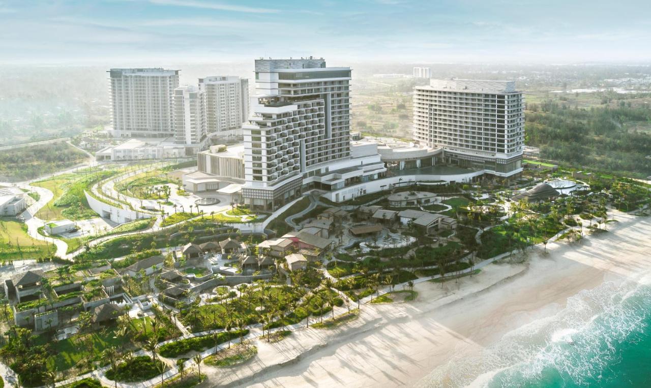 New World Hoiana Hotel