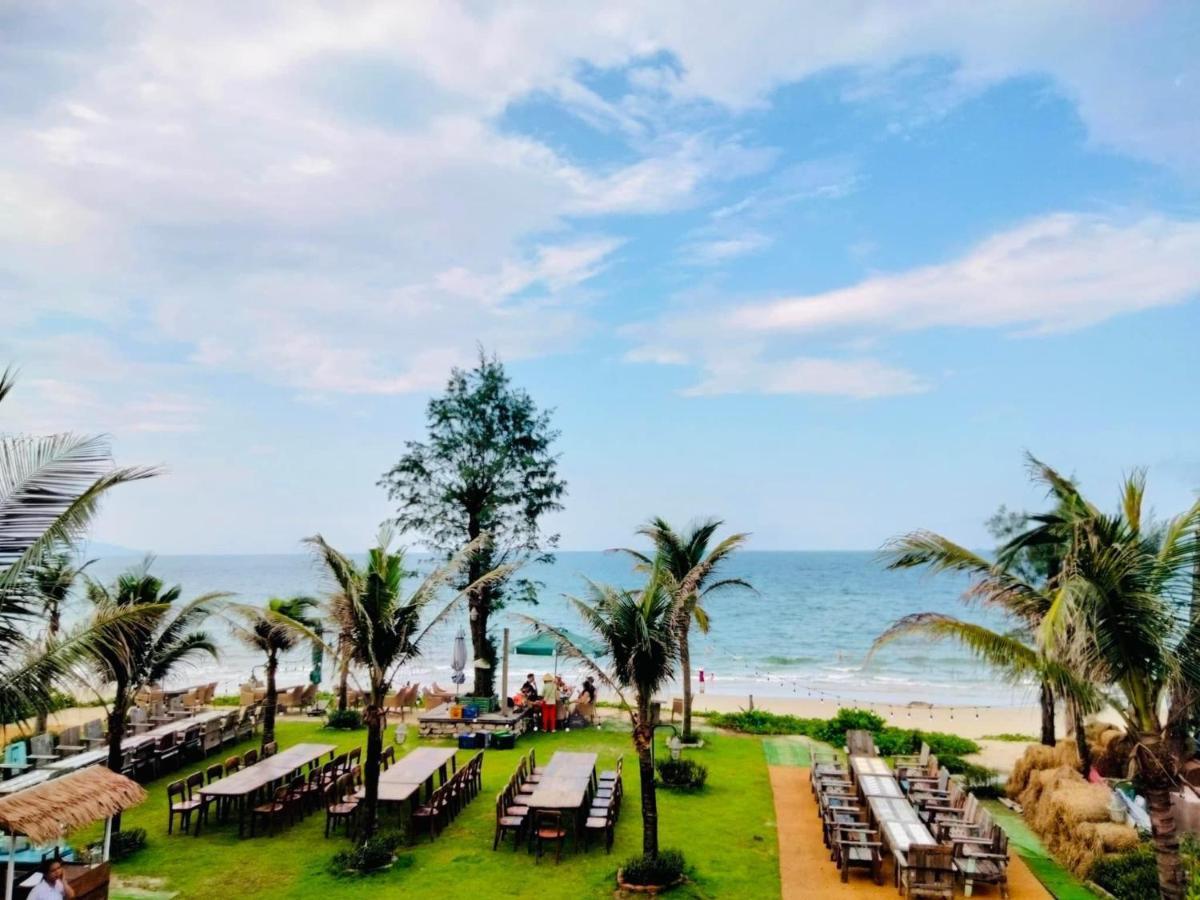 Beachside Boutique 3*