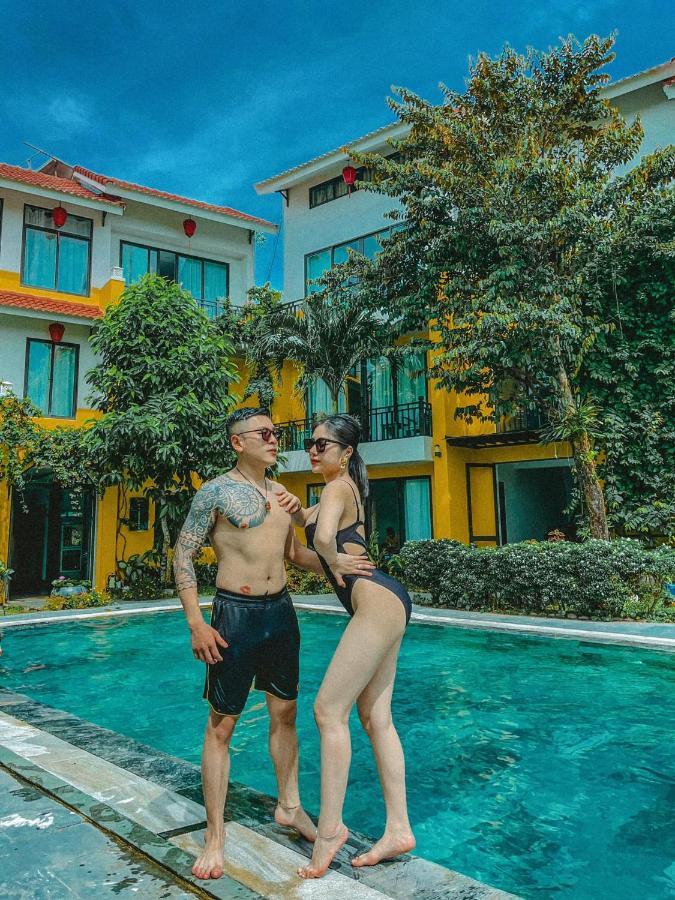 Four Seasons Khu nghỉ mát 3*