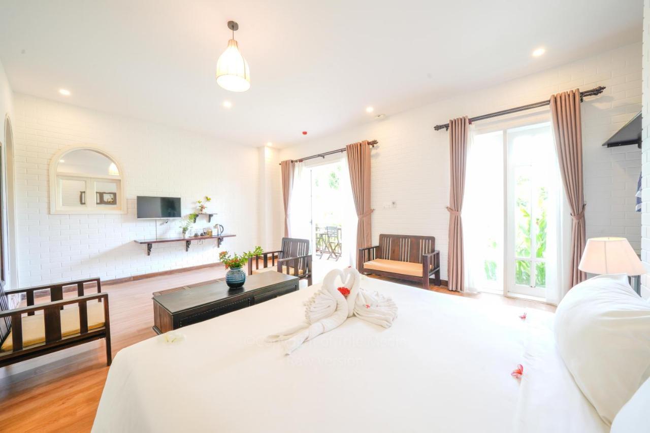 Blooms Boutique Village Resort
