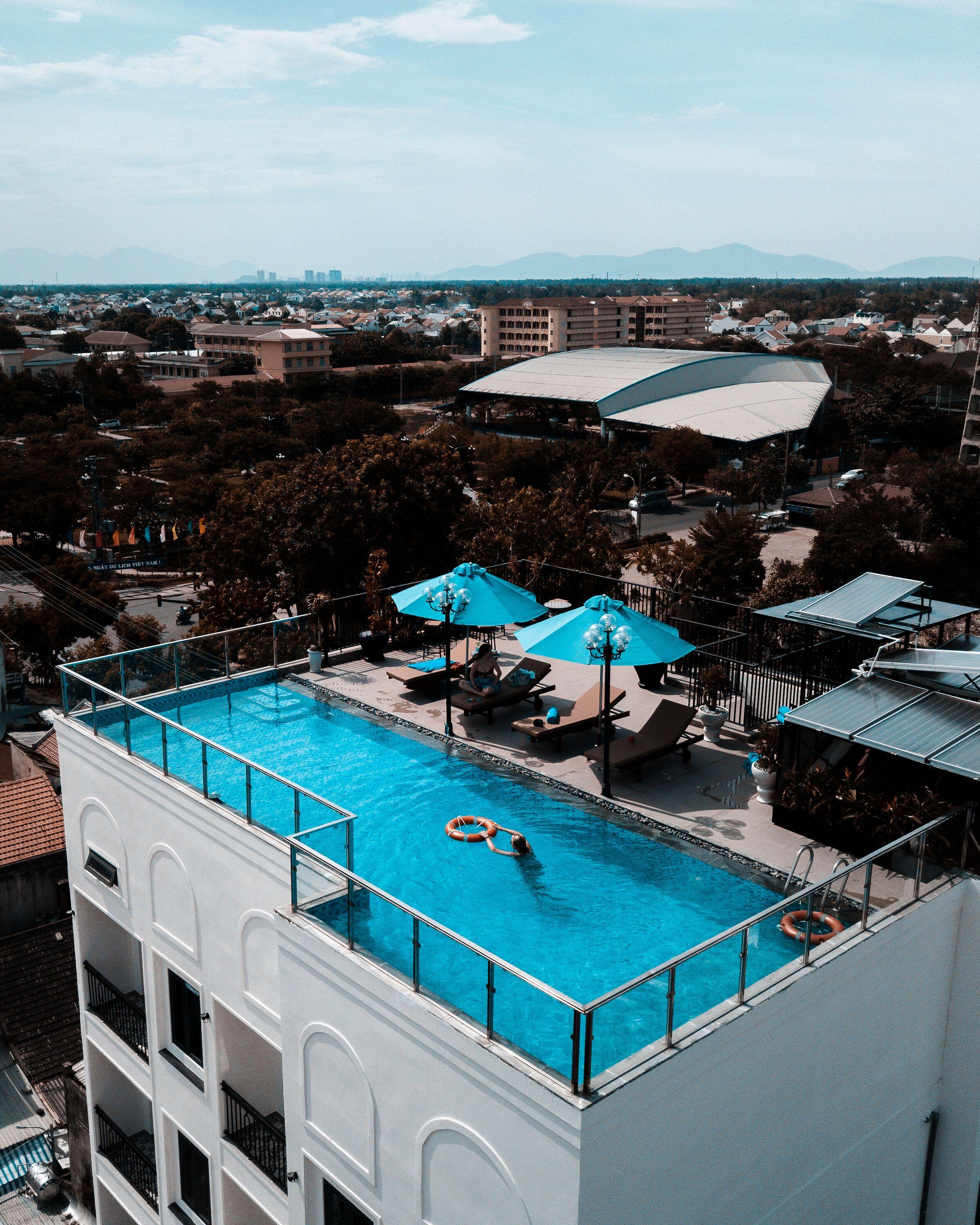 Uptown & Hotel