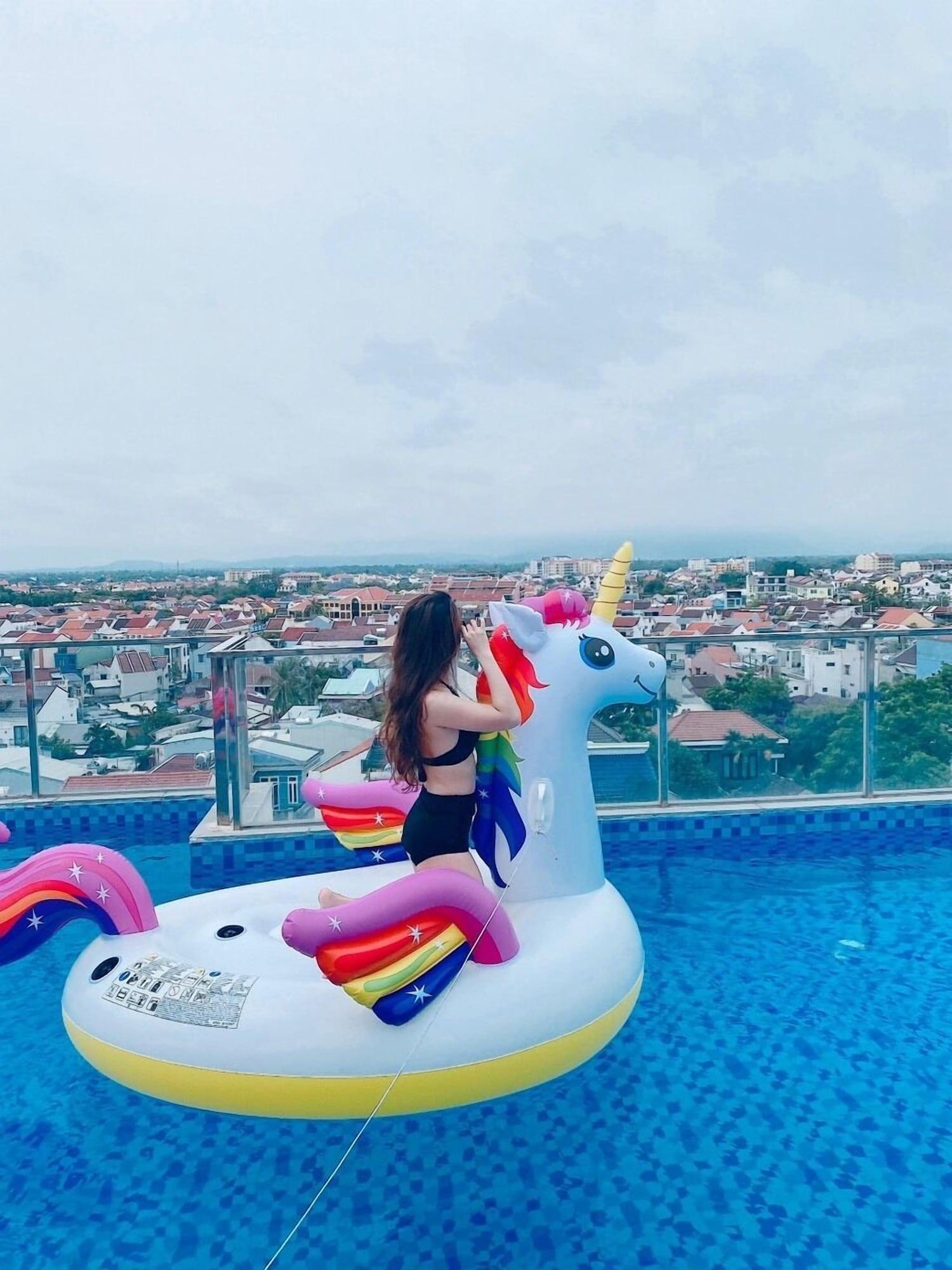 Hotel Uptown & Hoi An
