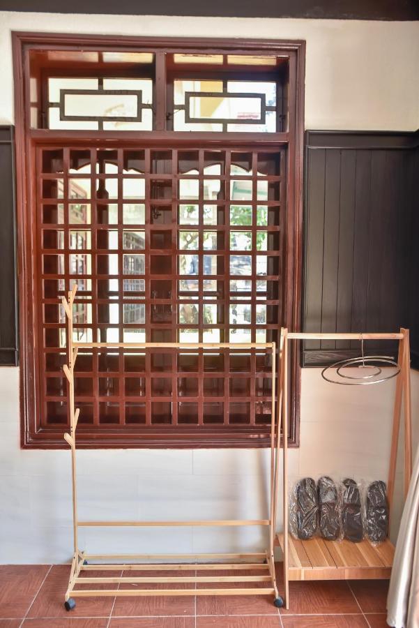Spacious Ancient Apartment Hoi An