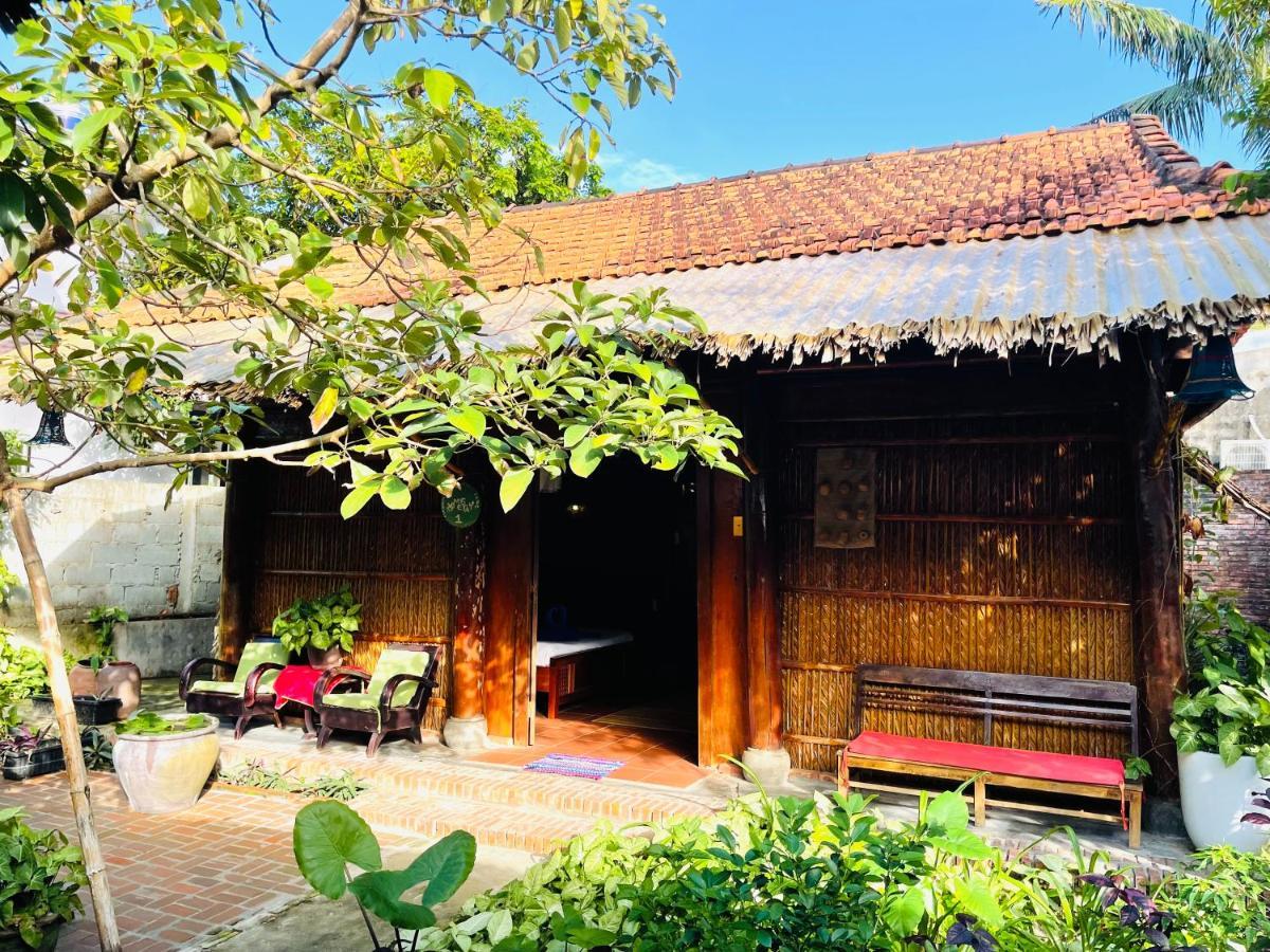Homestay Under The Coconut Tree *