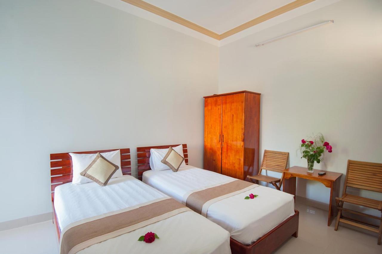 Tra Que Flower Homestay *