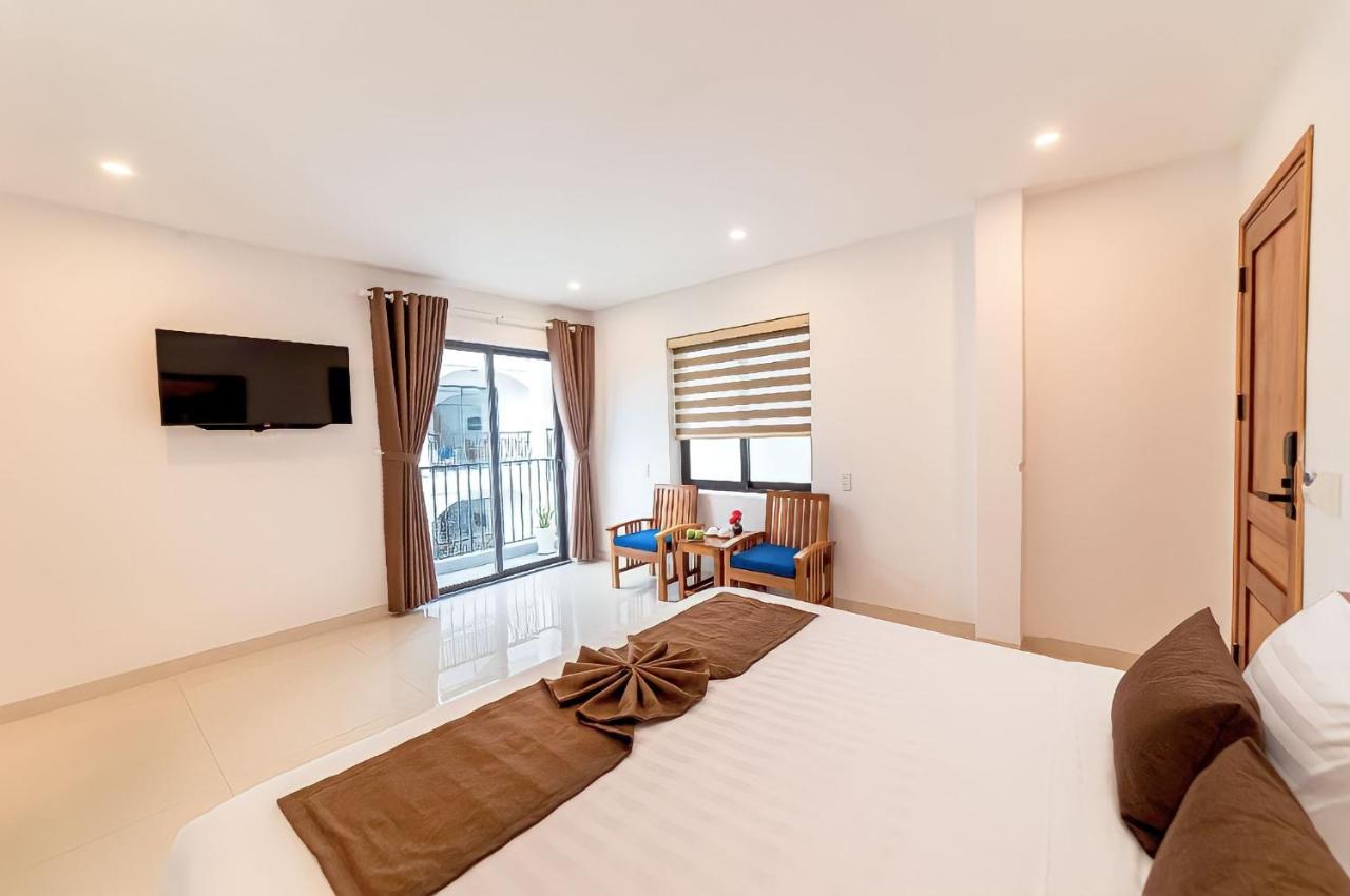 Tomorrow Boutique Hotel