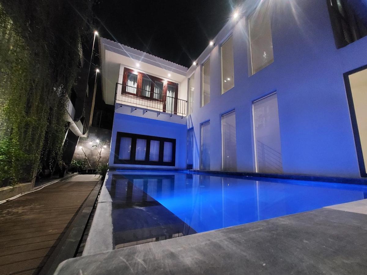Em's House Homestay *