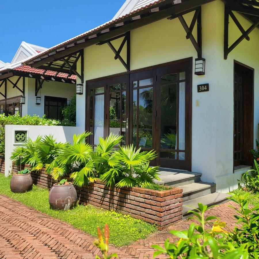 Riverside Bamboo Hotel 4*