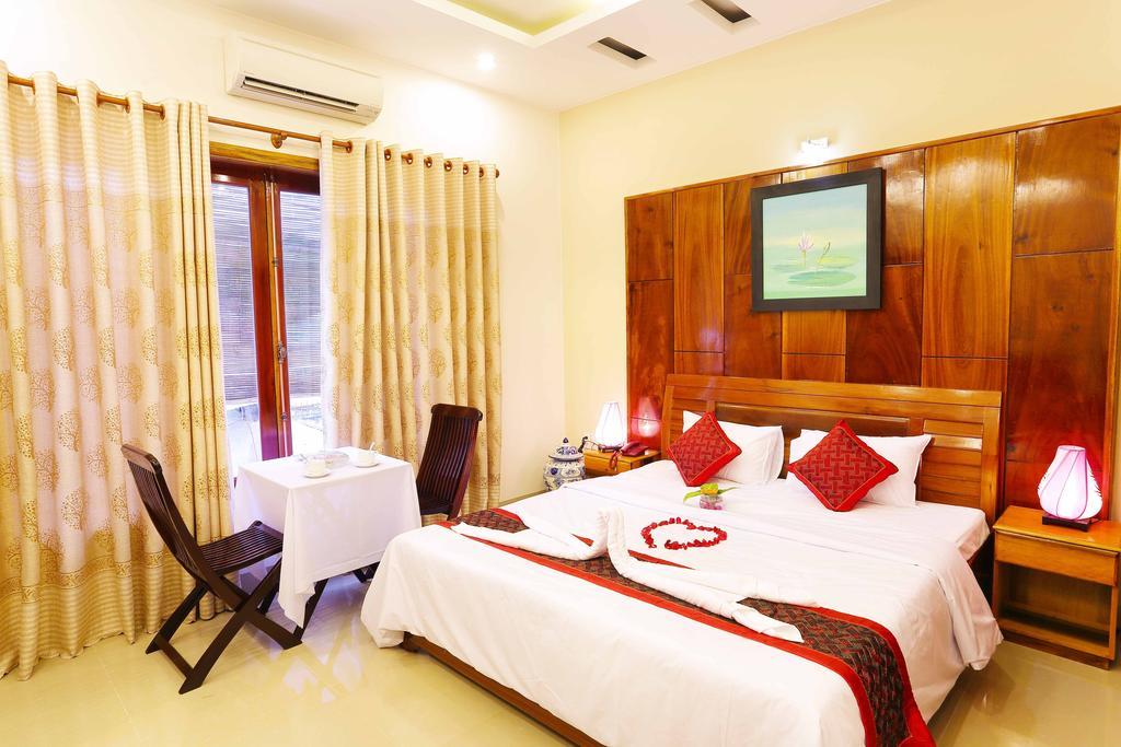 Hoang Thu Hostel *