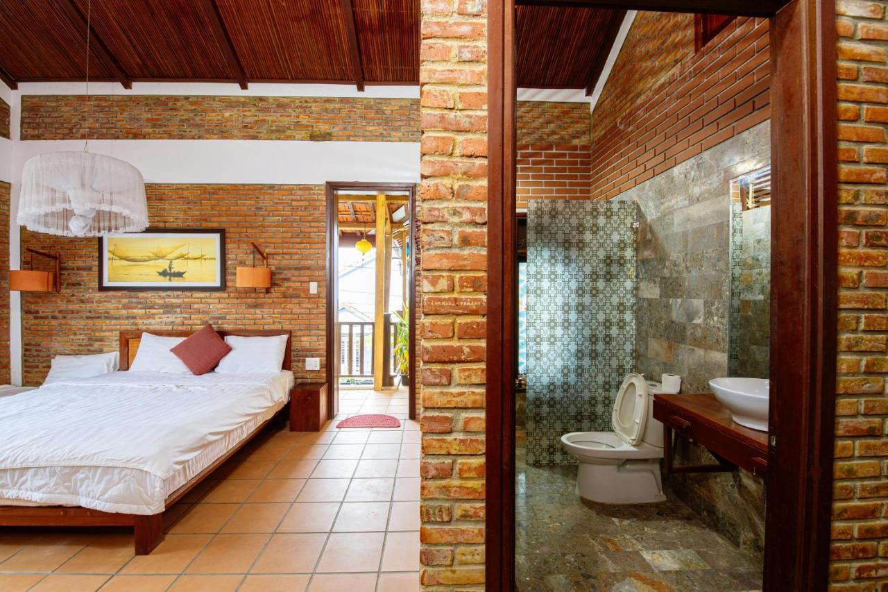 Linia An Bang By Jimmy * Hoi An