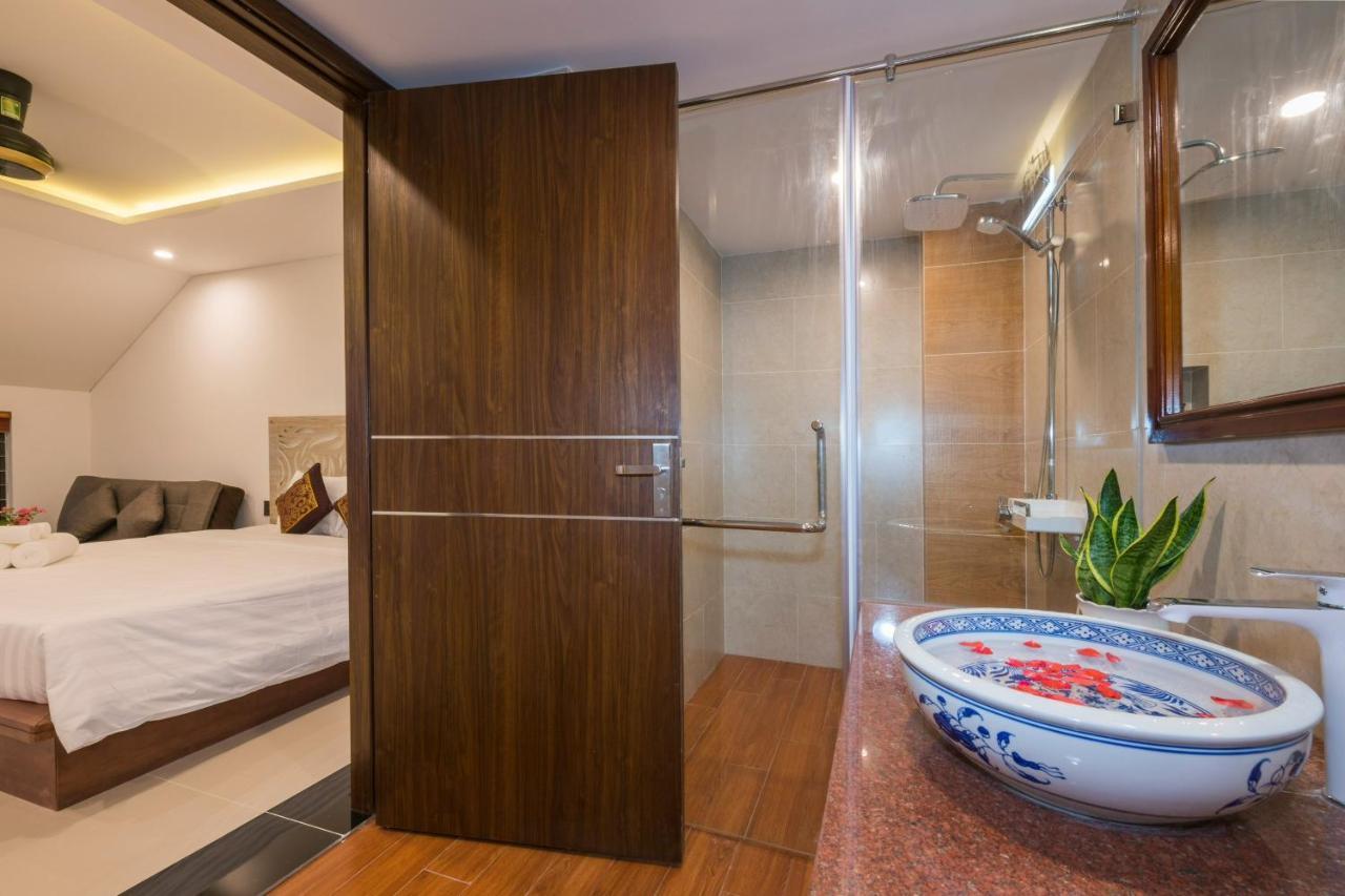 Vila Phuc Hung Riverside *