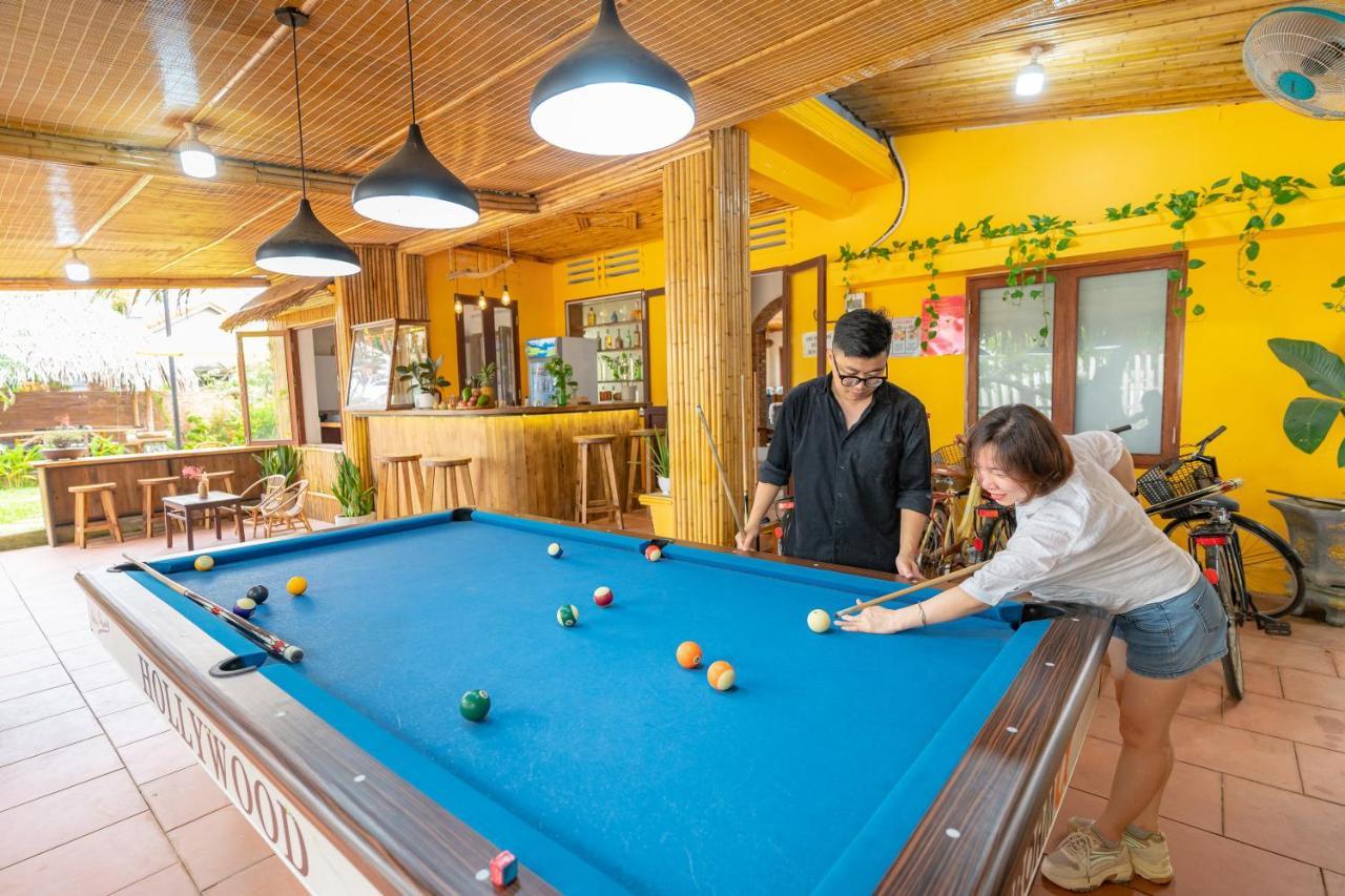 Phoenix Pool Hotel