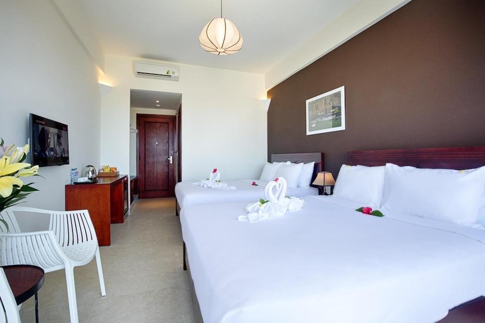 Apple Hotel