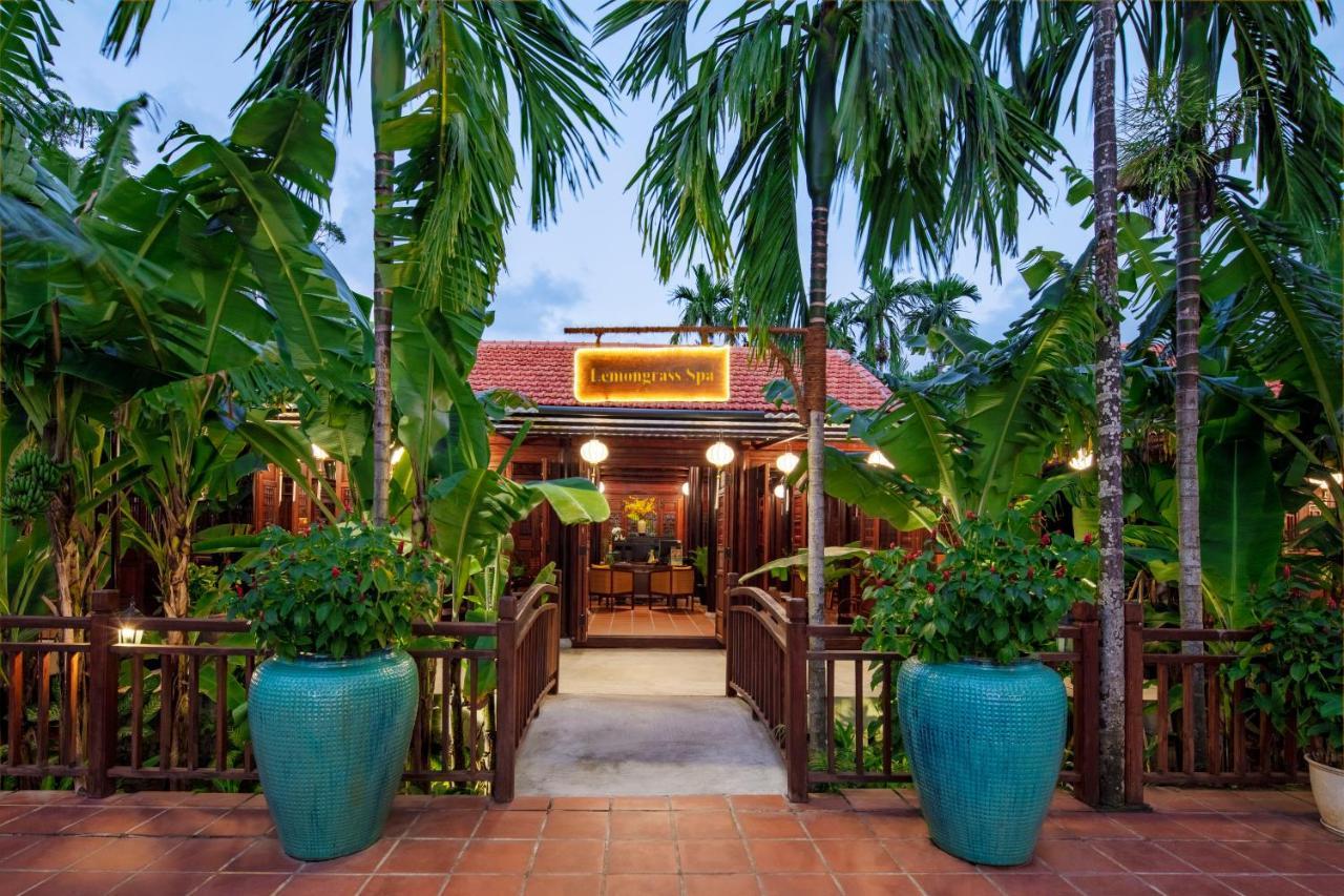 Rivertown & Resort