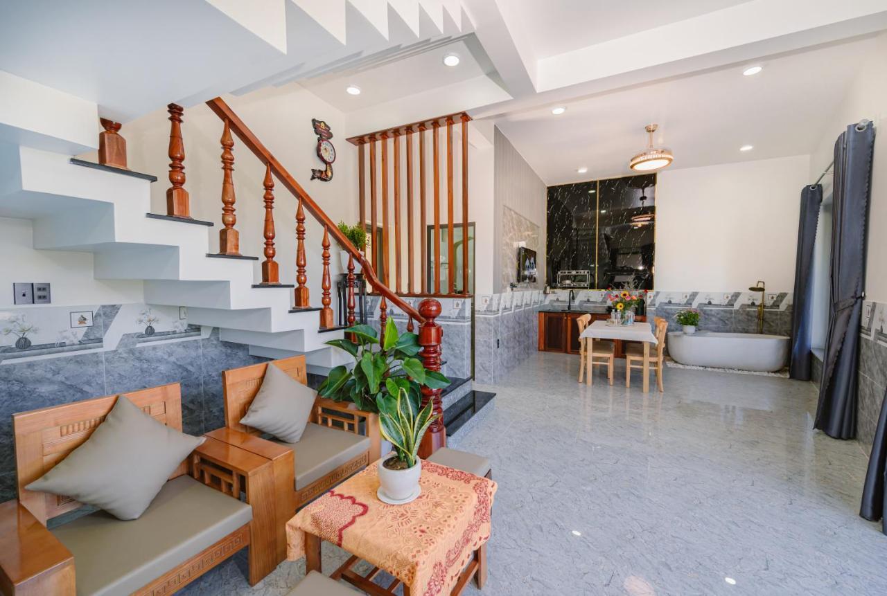 Moon River House * Hoi An