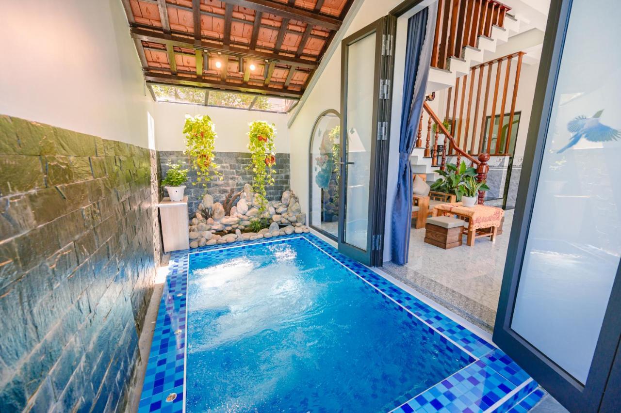 Moon River House Pangsapuri