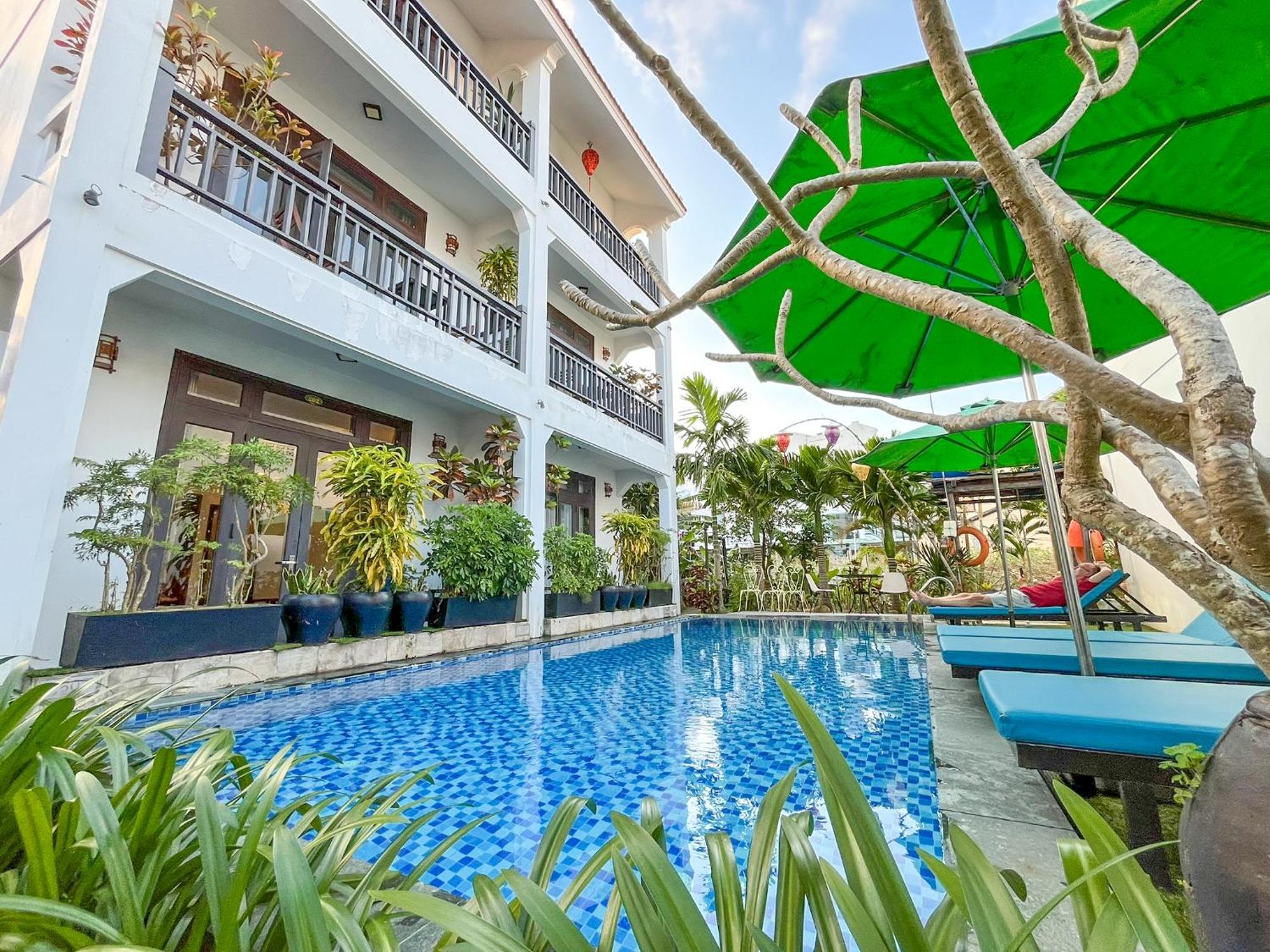 Trendy Life Hotel 3*