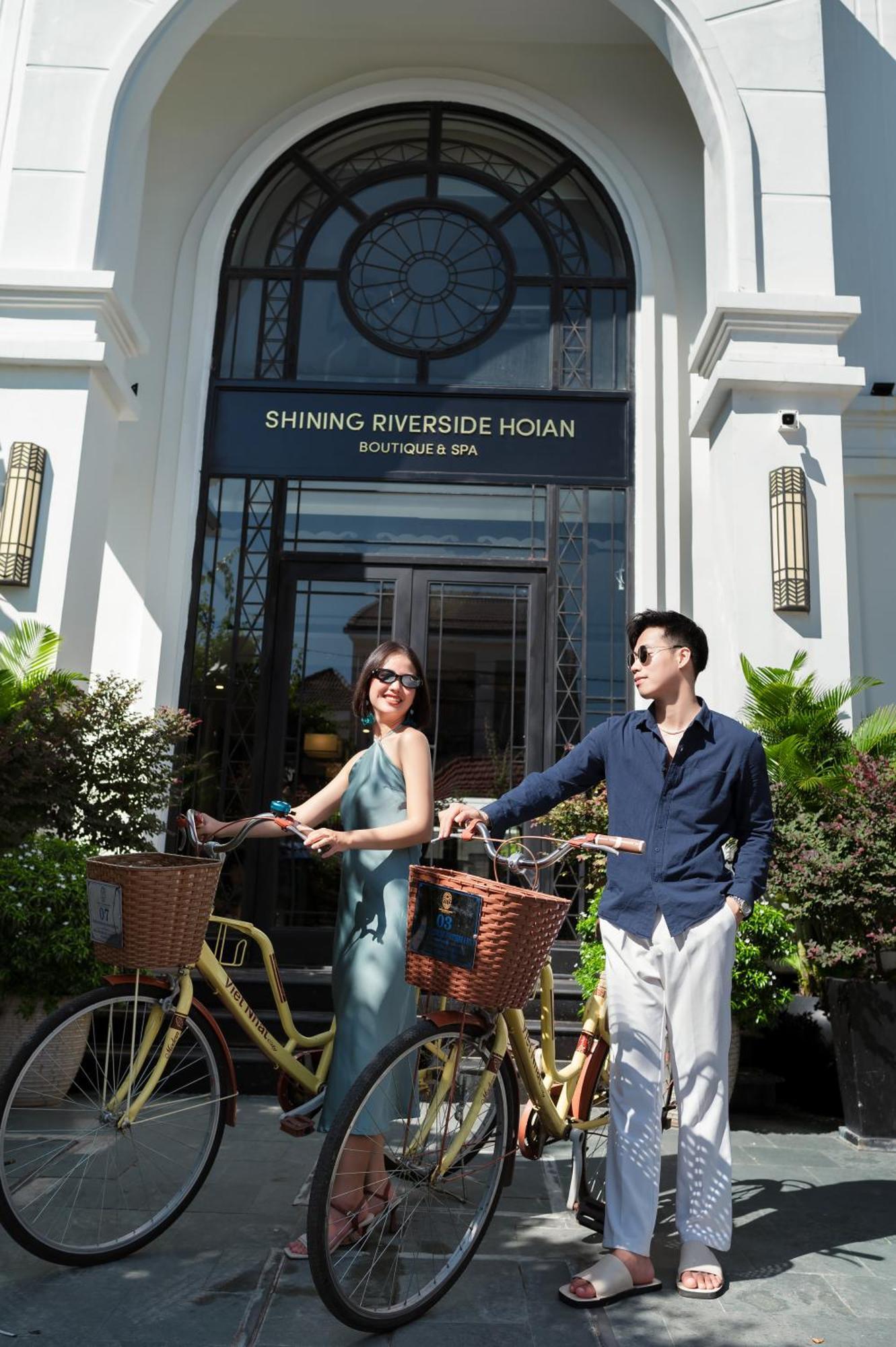 Boutique Và Shining Riverside Hội An