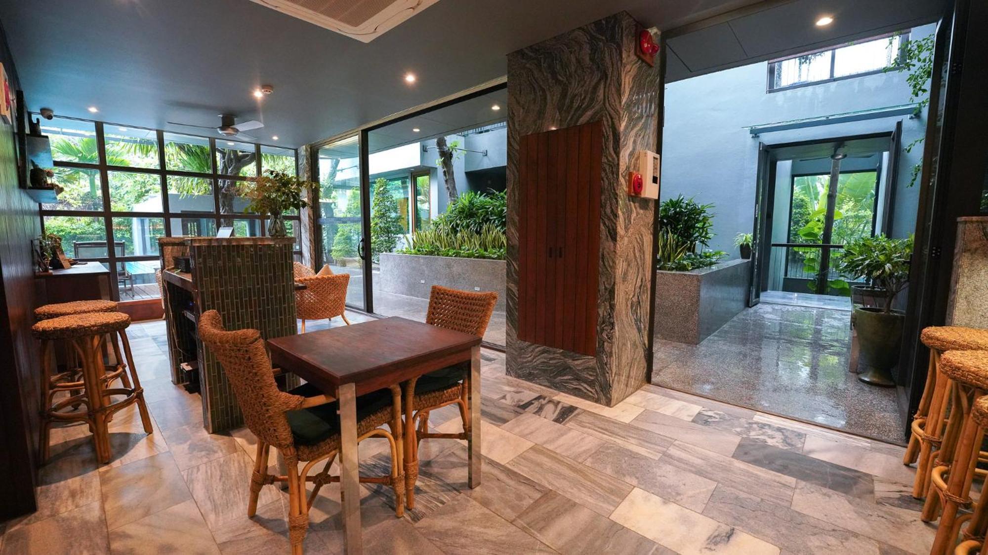 Chiem Hoian - The Beachside Boutique & 4* Hoi An