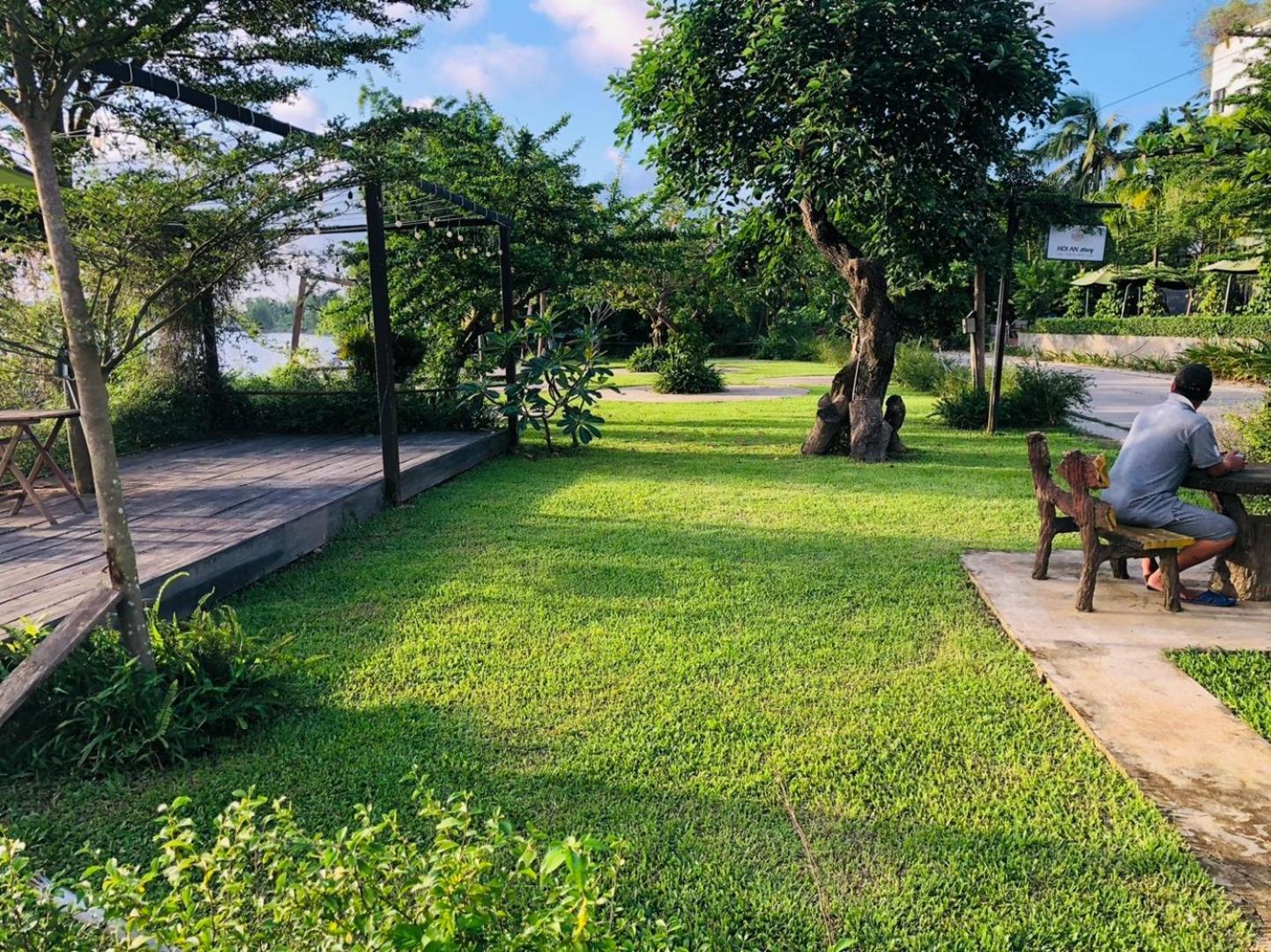 Serene Riverside Hotel 4*