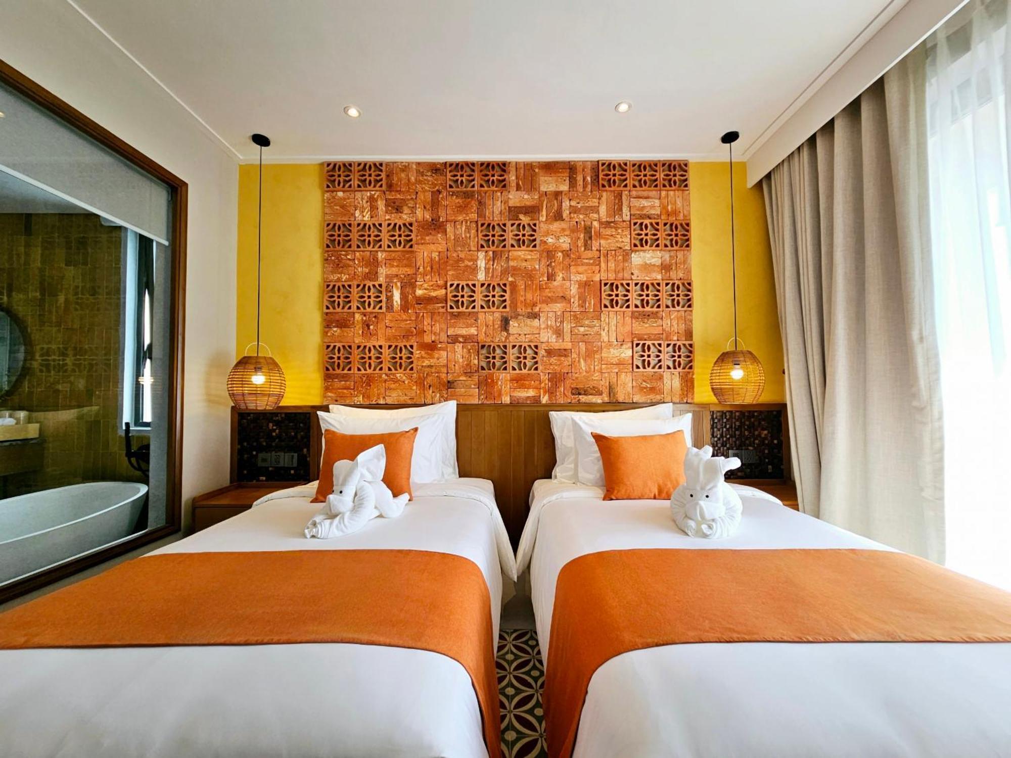 Little Gem. An Eco-friendly Boutique & 5*