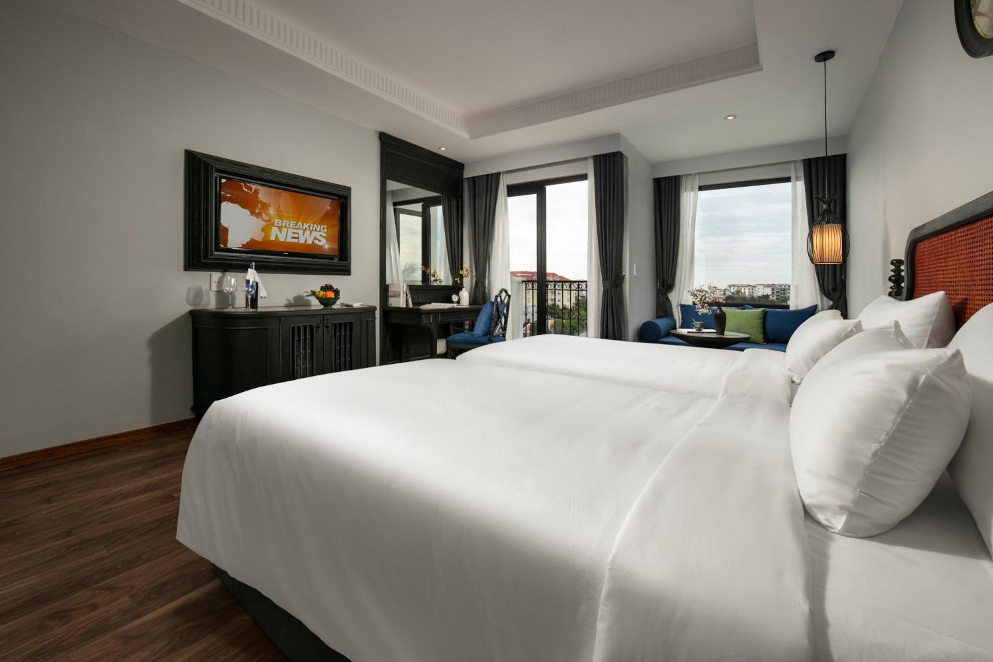 Boutique Và Shining Riverside Hội An