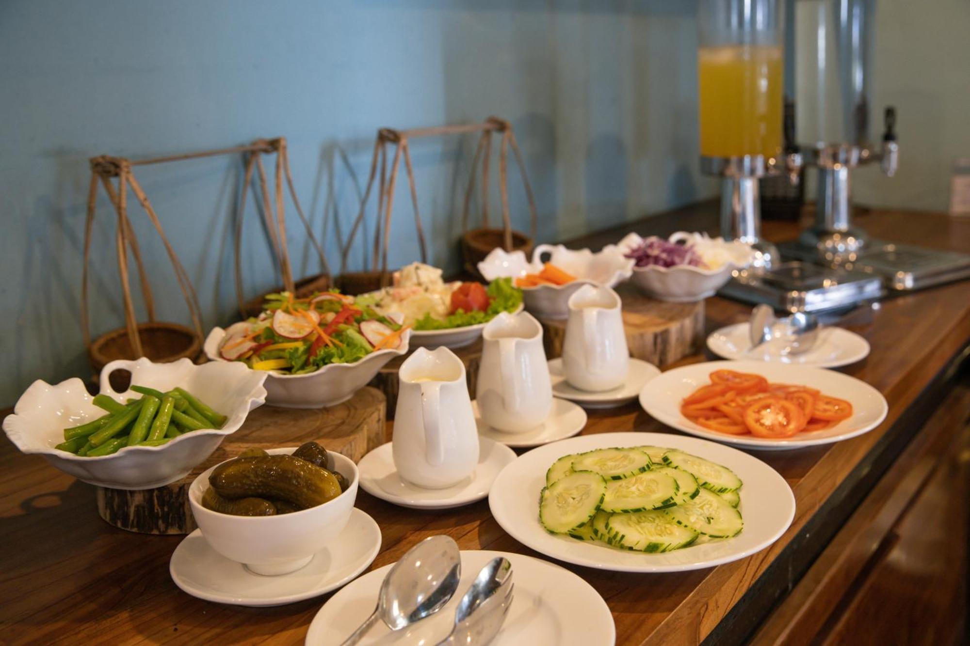 Triple Riverside Hoian Hotel 3*