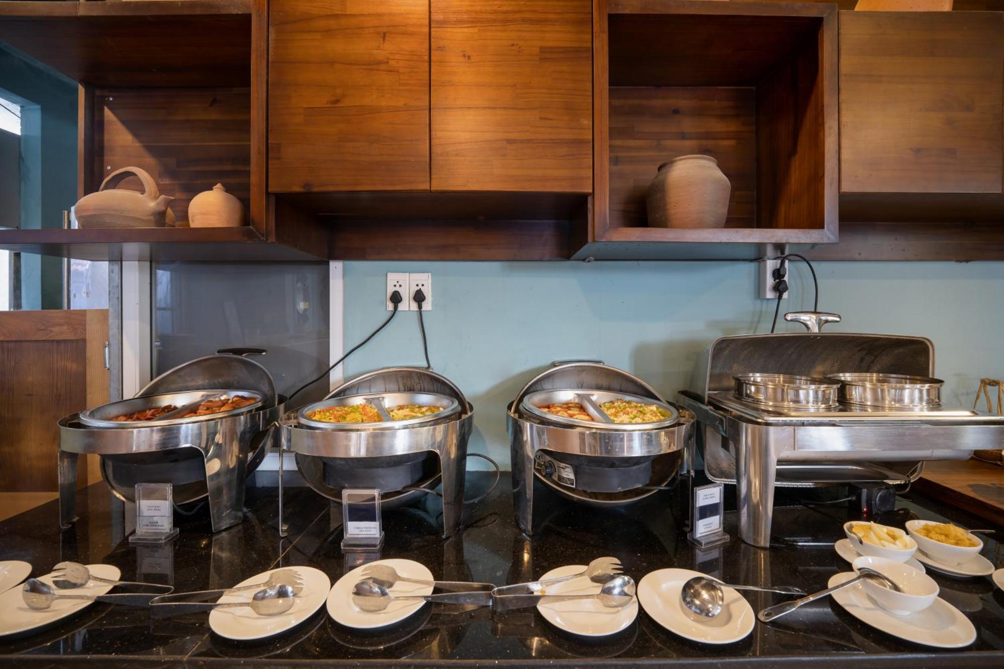 Triple Riverside Hoian 3*