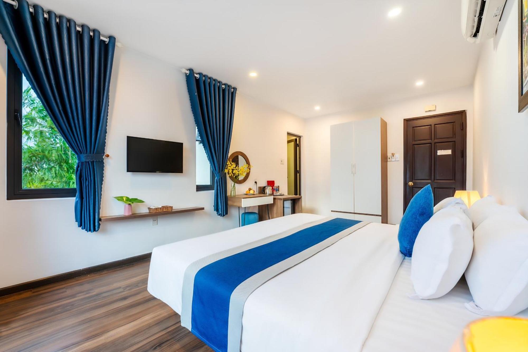 Sunora Villa *