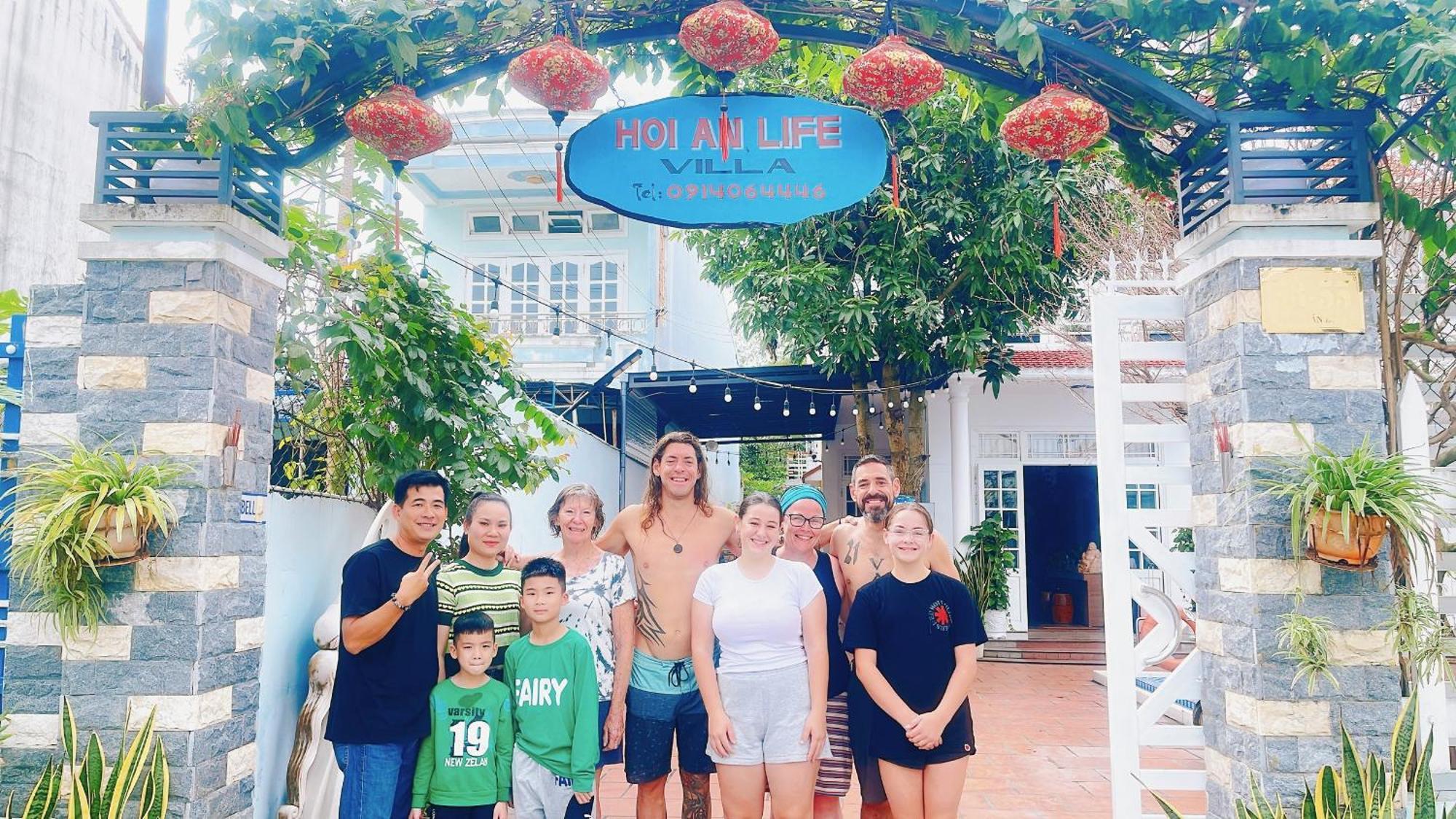 Life 2* Hoi An