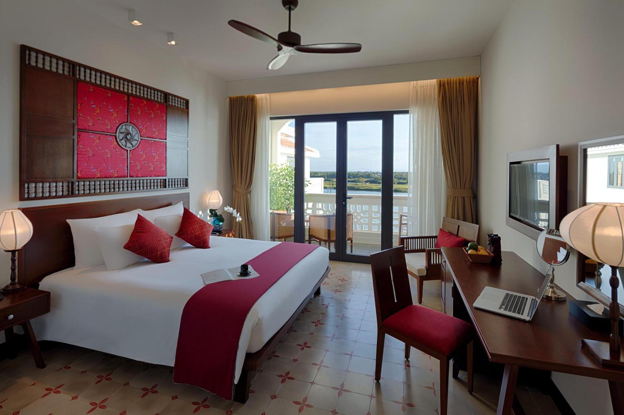 Rivertown & Hoi An