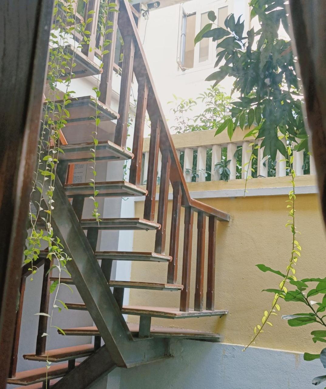Homestay Riverside Plum Garden *