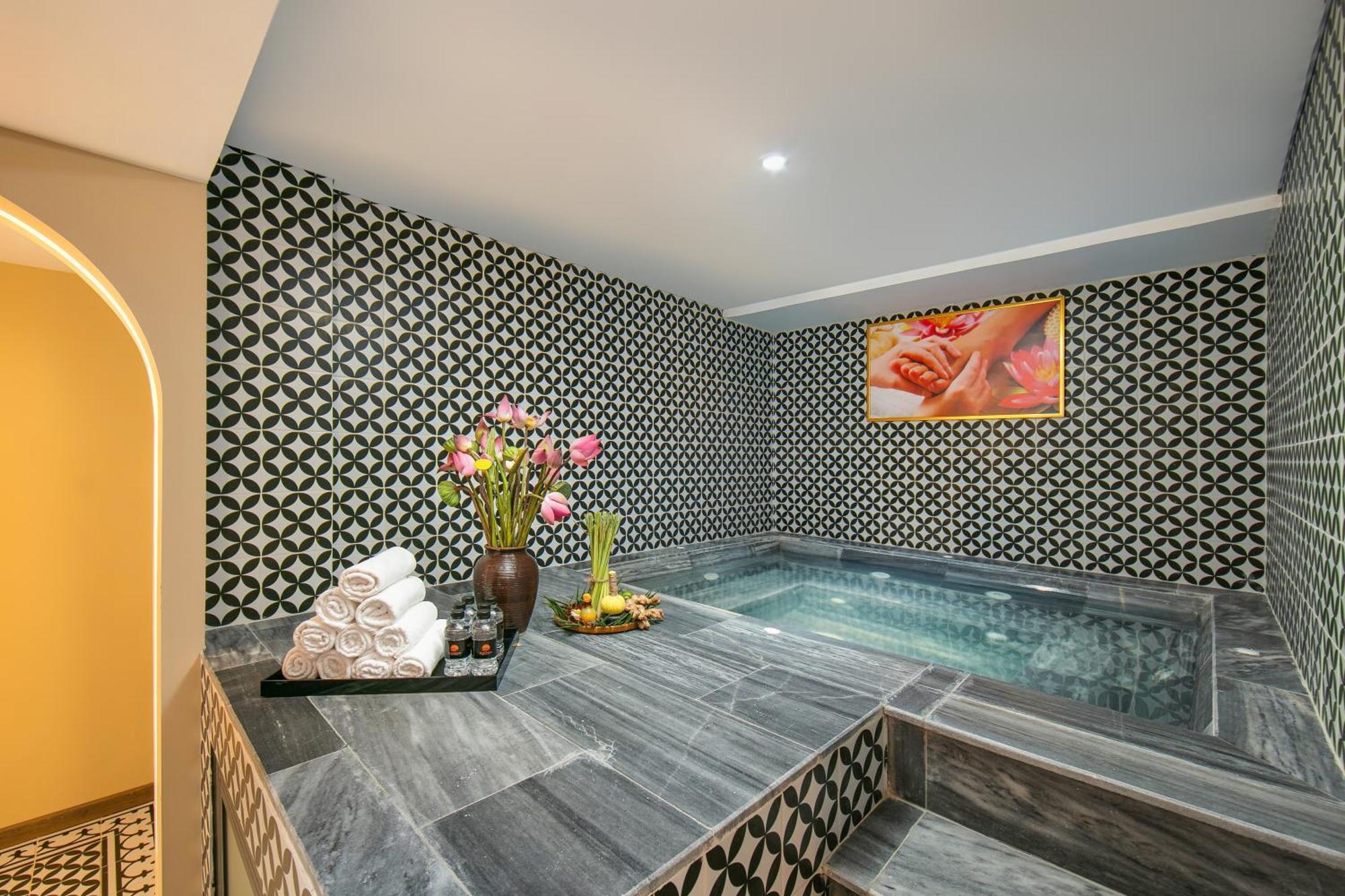 Grand Sunrise Palace Hotel 5*