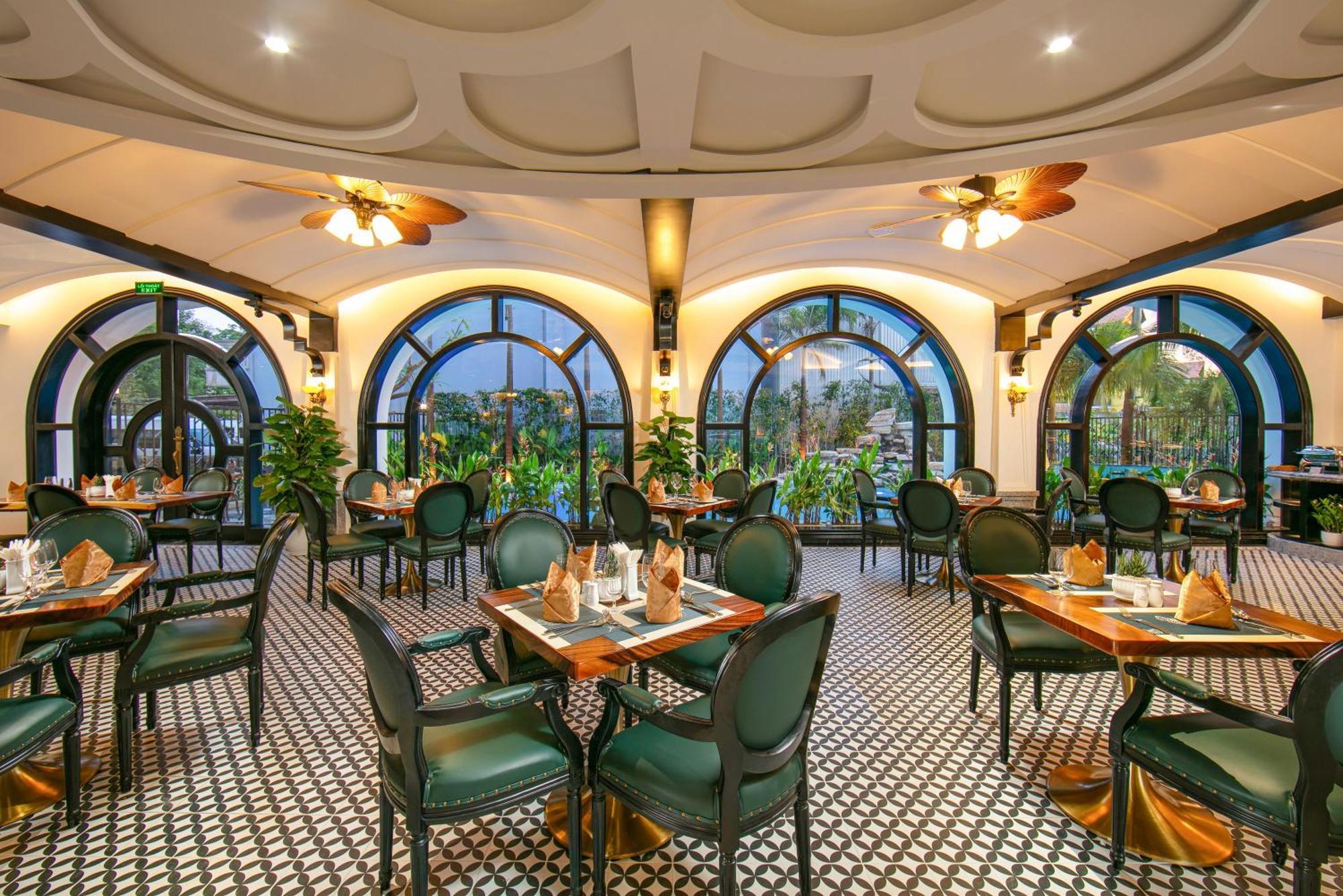 Grand Sunrise Palace Hotel 5*