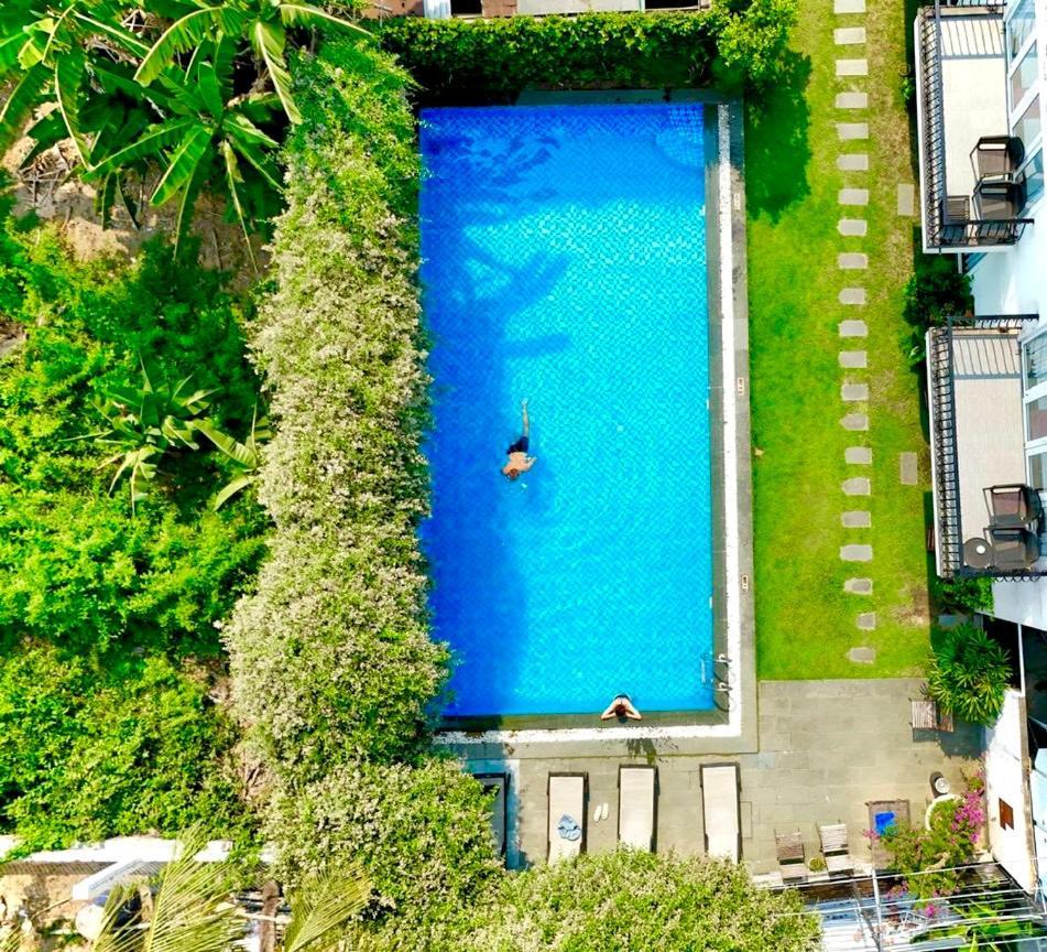 Sunny Pool