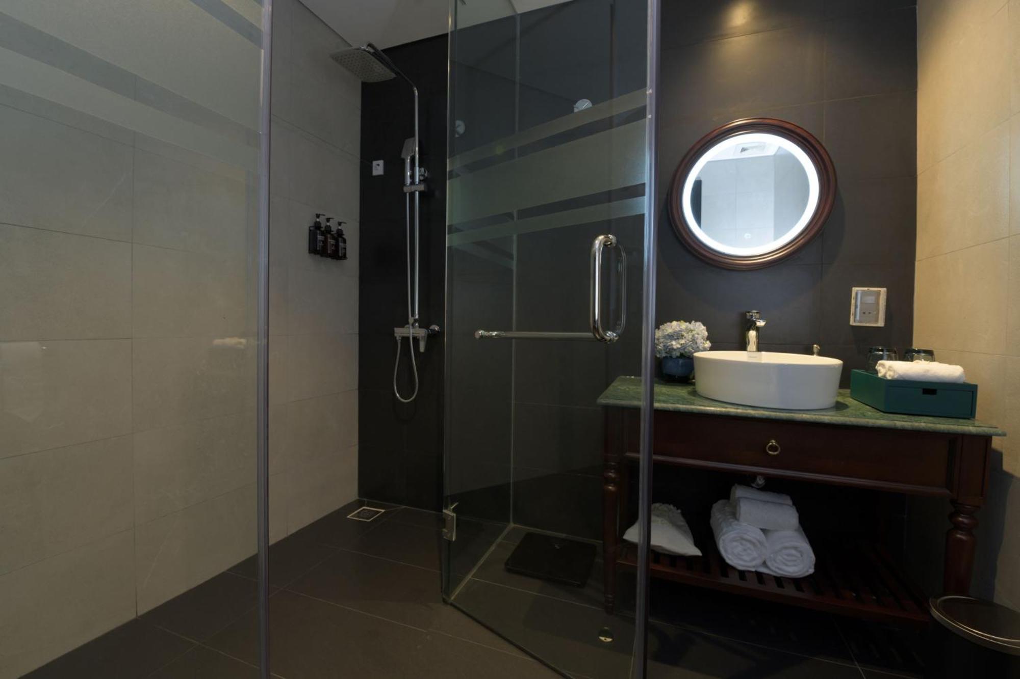 Hotel Anmira & By The Unlimited Collection 5*