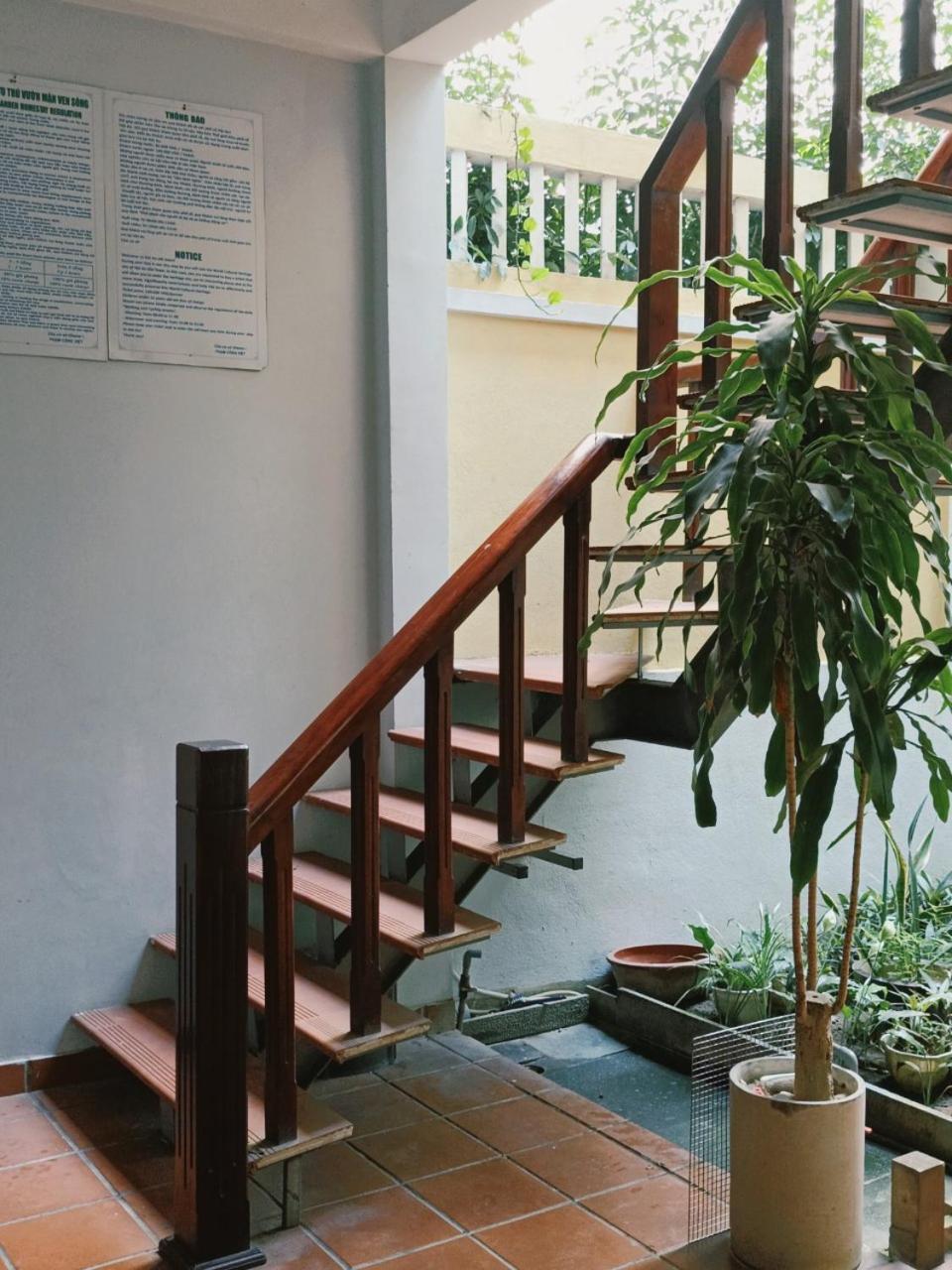 Homestay Riverside Plum Garden *